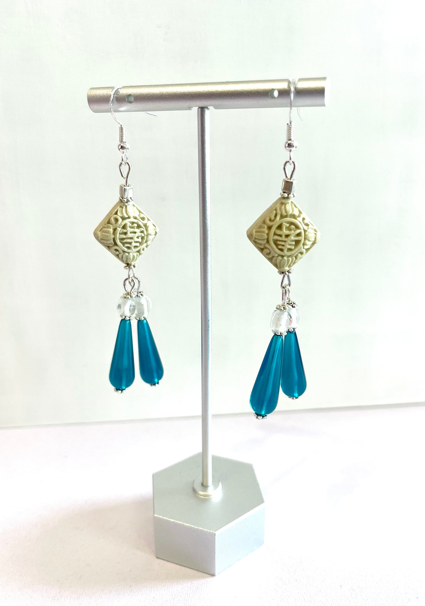 Lia Earrings